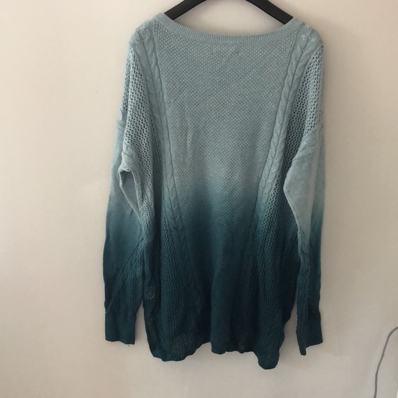 American Eagle sweater - Picture 2 of 4